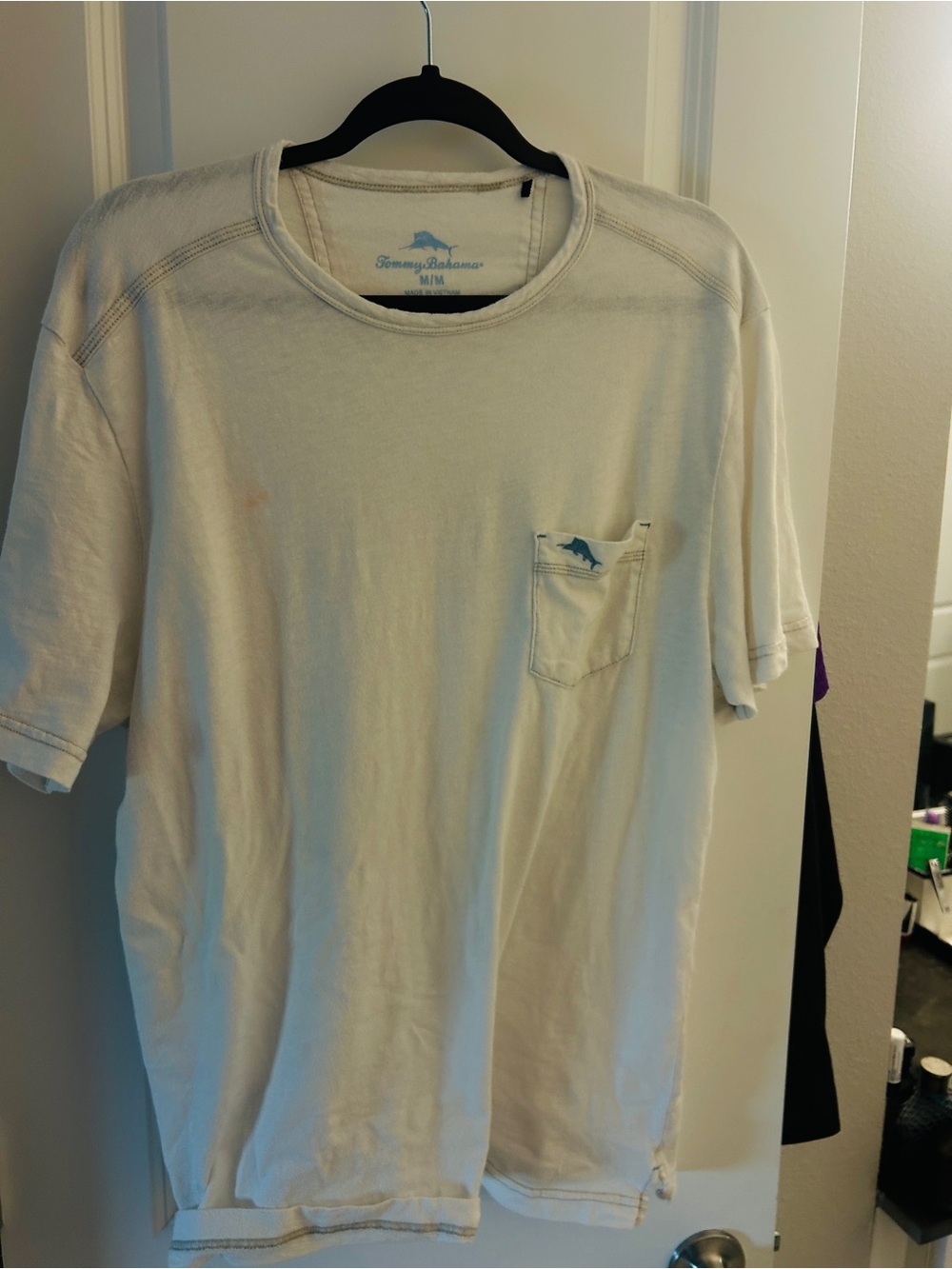 Tommy Bahama Men's off white Pocket T-Shirt Medium